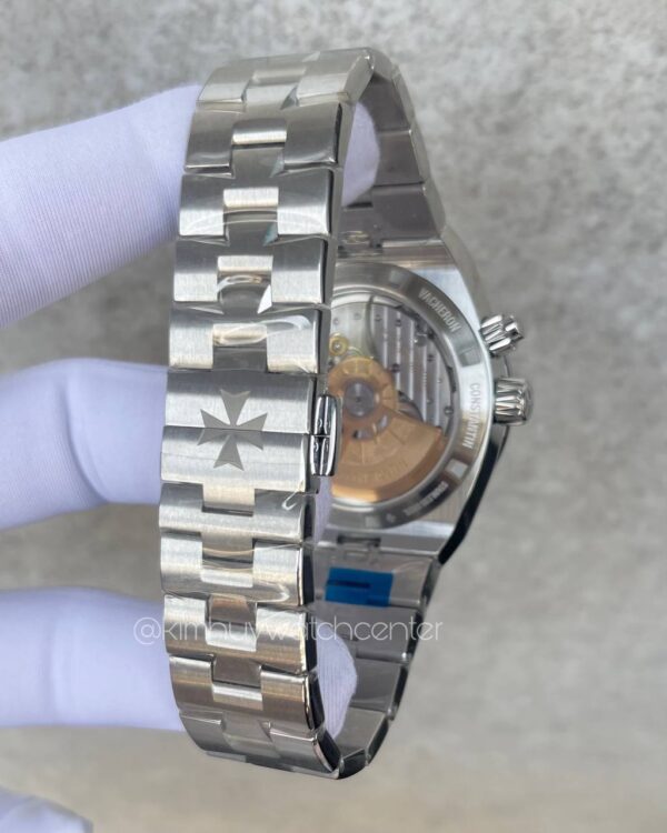 Vacheron Constantin Oversea Dualtime Blue Dial (Three Straps Included) - Image 2