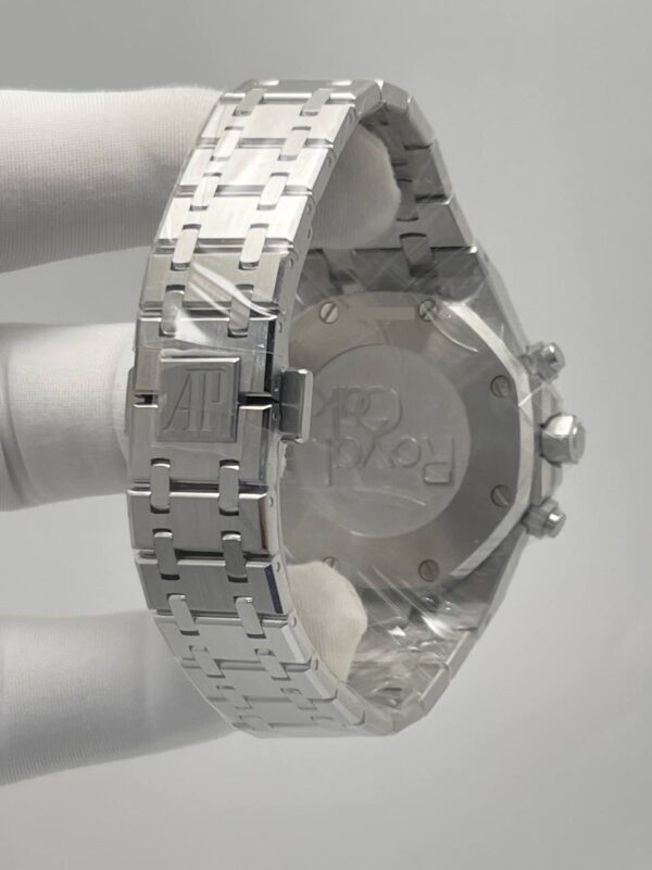 SKU01055 Audemars Piguets Royal Oak 26715ST Chrono Diamonds Bezel Ice Blue Dial - Image 2