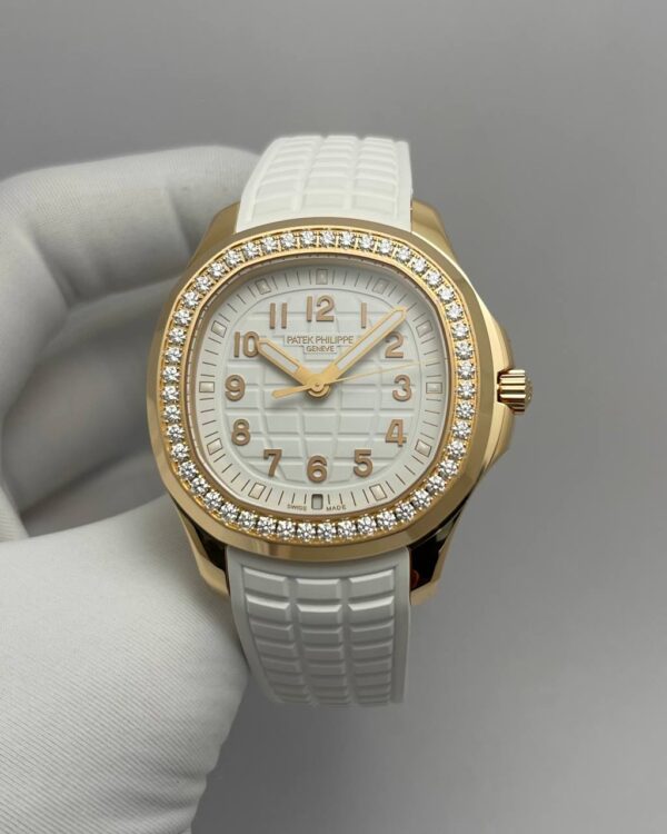 Patek Philippe Aquanaut Luce Travel 5269200R Rose Gold Diamond