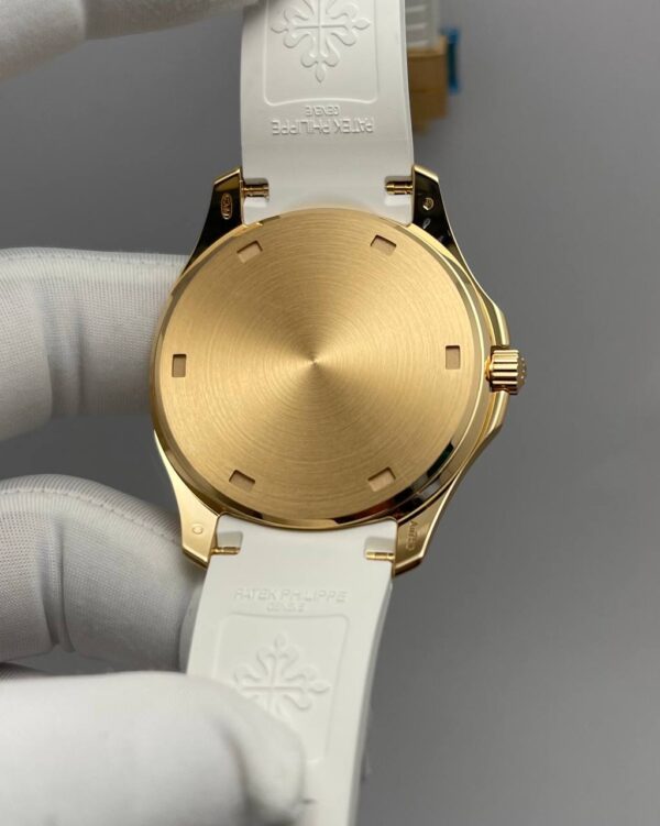 Patek Philippe Aquanaut Luce Travel 5269200R Rose Gold Diamond - Image 3
