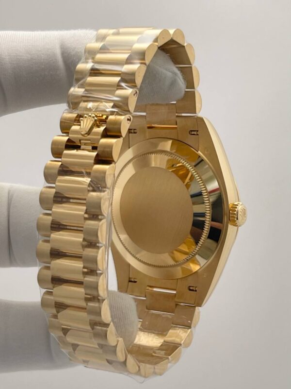 Rolex Daydate II Champagne Dial Romans Numerals Yellow Gold - Image 2