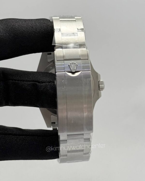 Rolex Submariner Date Black Ceramic Bezel - Image 2