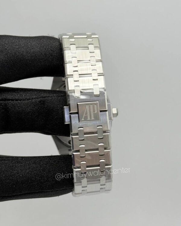 Audemars Piguet Royal Oak 67651ST White Dial - Image 2