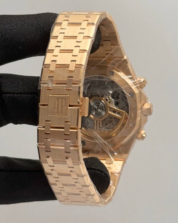 Audemars Piguet (26240OR) Royal Oak Chrono Blue Dial - Image 2