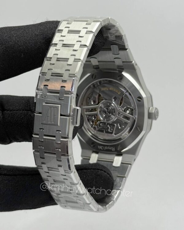 Audemars Piguet Royal Oak (15510ST) Blue Dial “50th Anniversary” - Image 2