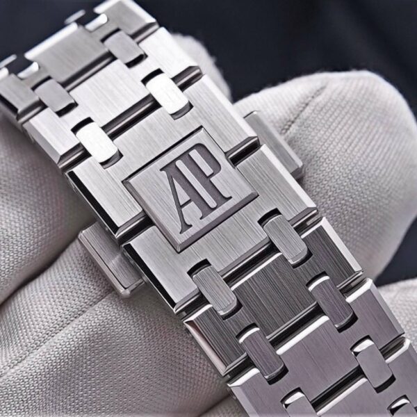 Audemars Piguet Royal Oak (15550ST) Grey Dial - Image 3