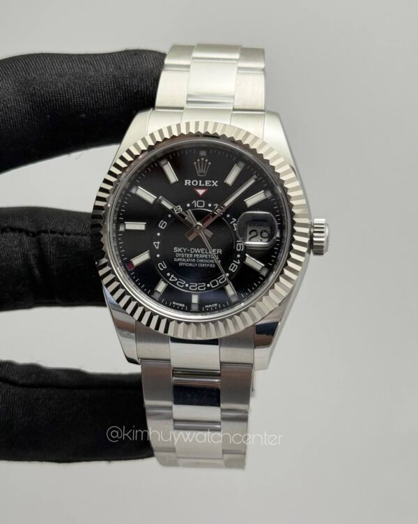 Rolex Sky-Dweller (326934) Black Dial White Gold Bezel